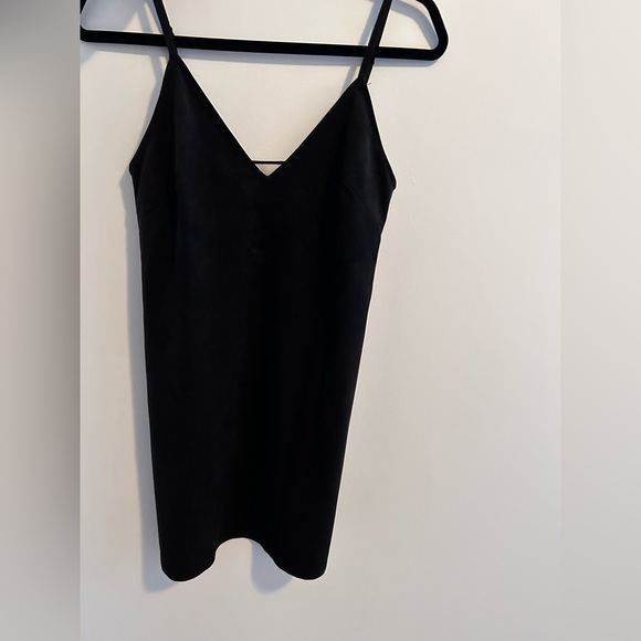 Aritzia wilfred free suede black dress - Picture 2 of 4